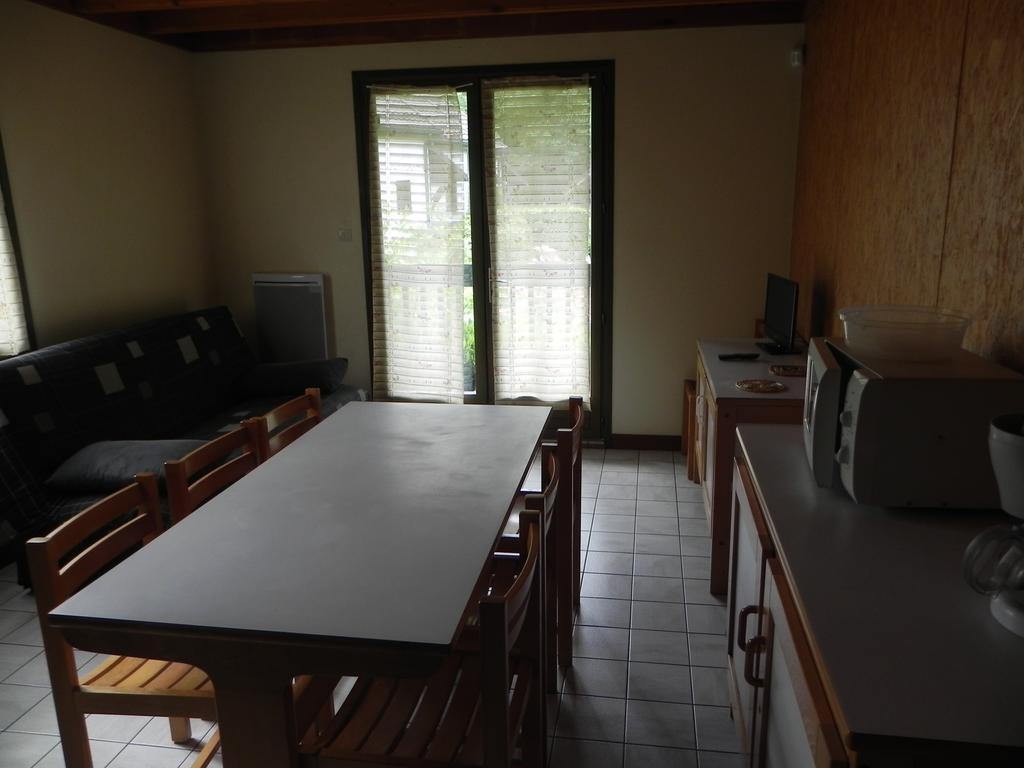 Camping Le Castella Luzenac Room photo